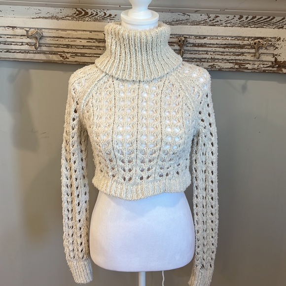 Free People turtle neck chunky knit sweater - Picture 1 of 8